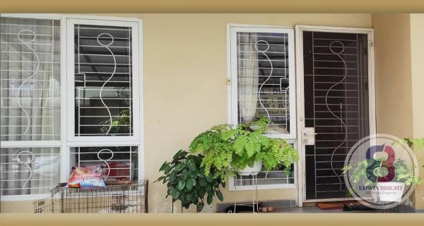 HOT SALE !! RUMAH CANTIK, MODERN, RAPI SIAP HUNI DI CLUSTER ELITE PARADISE RESORT