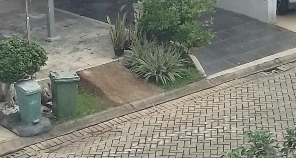 Rumah di Metland Menteng. Jaktim