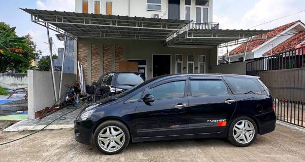 Rumah luas di Pondok Melati Bekasi dekat Raya Kodau 