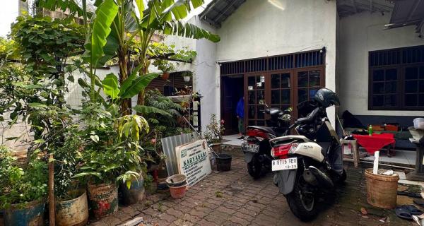 Rumah dijual hitung tanah di Lubang Buaya Cipayung Jakarta Timur 