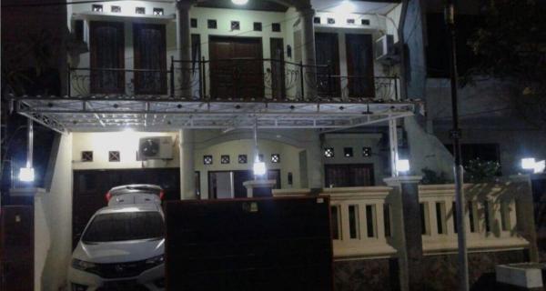 Dijual Rumah siap huni area Mampang Prapatan.
