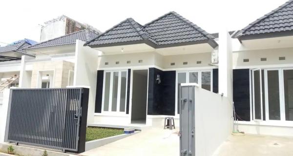 Rumah Dijual di Perumahan Palem Semi Karawaci Dekat Supermal Karawaci Tangerang