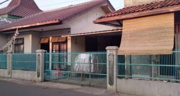 Rumah untuk usaha Kontrakkan Lok. Meruya Utara