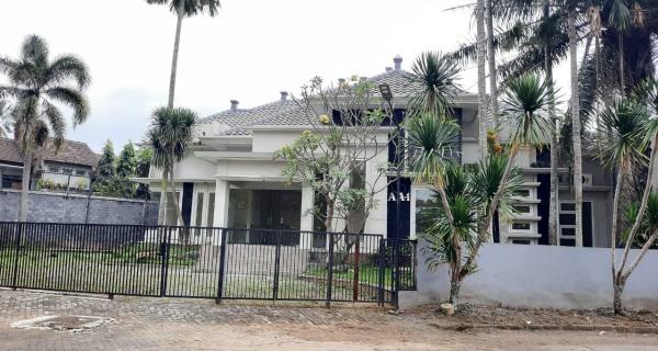 Dijual Rumah di Perumahan Lawang View