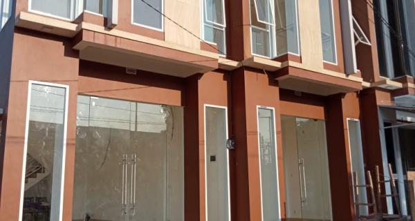 Dijual ruko mewah di Jl. Kahfi, Jaksel. Luas 90/130, 5 menit dr pintu tol andara
