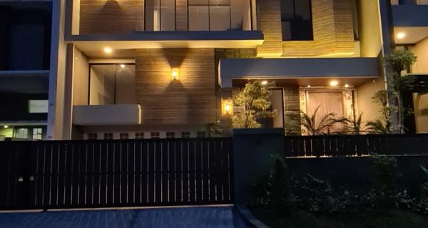 Dijual Rumah Baru High Premium  Waterfront Citraland