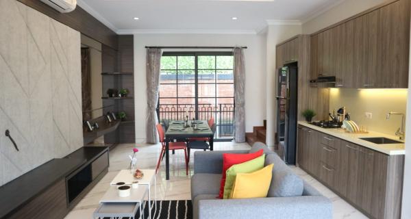Rumah Besar Modern  Di Cilandak Jakarta Selatan Siap Huni