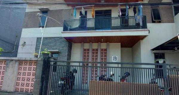 Dijual Rumah 2 Lantai di Jalan Emung, Kota Bandung