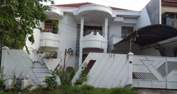 Dijual Rumah 2 Lantai di Raya Manyar Jaya, Surabaya
