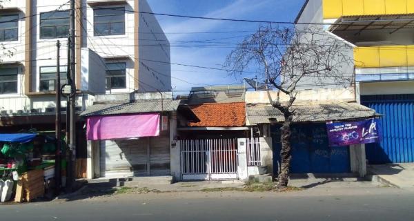 Dijual Rumah di Raya Barata Jaya, Surabaya