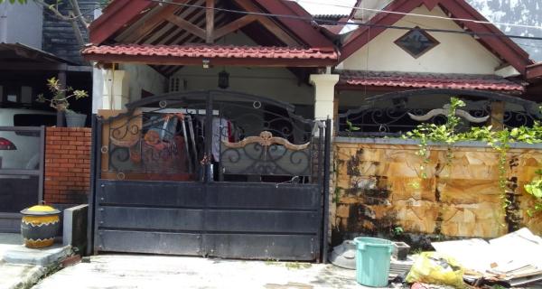 Dijual Rumah 1,5 Lantai di Tenggilis Mejoyo Selatan, Surabaya