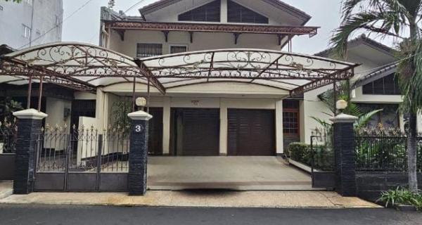 Dijual Rumah 2 Lantai di Rempoa, Tangerang Selatan