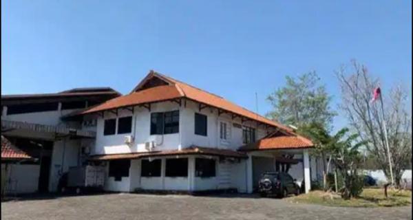 Dijual Gudang Ex Pabrik Sangat Luas di Raya Semarang-Demak, Kota Semarang
