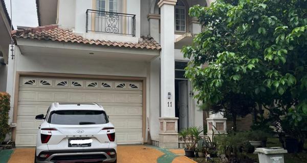 Dijual Rumah Mewah di Taman Beverly Golf, Lippo Karawaci