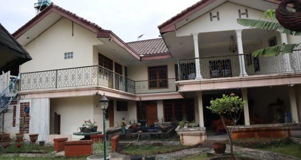Dijual Rumah Strategis di Jalan Raya Akses Tol Desari (Depok - Antasari), Depok, Jawa Barat