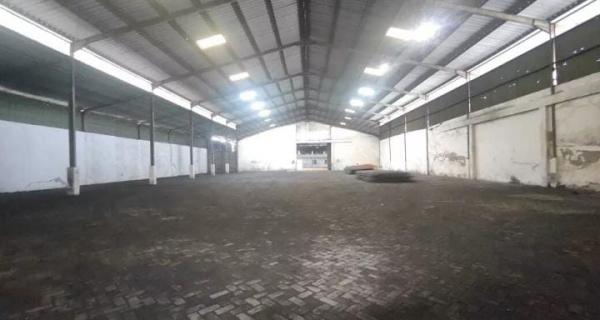 Dijual Gudang Luas 4.000 m2 di Jalan Kalianak, Surabaya