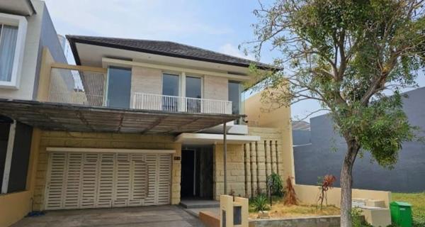 Dijual Rumah 2 Lantai di Komplek Royal Residence, Surabaya
