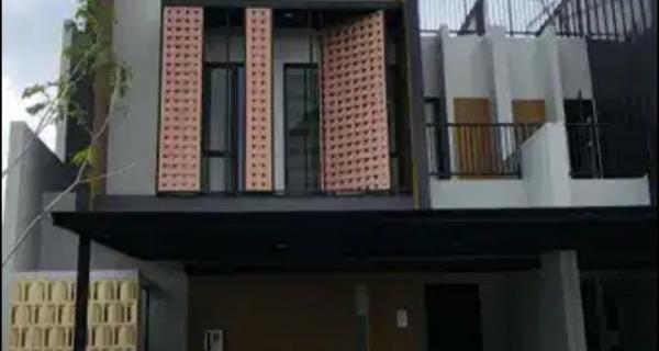 Dijual Rumah Minimalis 3 Lantai di Jakarta Garden City, Jakarta Timur