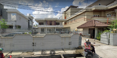 DISEWAKAN RUMAH DUA LANTAI KUANTAN DUA