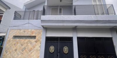 Jual Cepat Rumah Siap huni 2 lantai Manukan Tandes surabaya barat Jual Cepat Rumah Siap huni 2 lantai Manukan Tandes surabaya barat