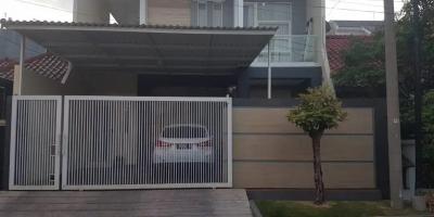 Rumah Mewah Minimalis di Perumahan Galaxy Araya Surabaya Rumah Mewah Minimalis di Perumahan Galaxy Araya Surabaya