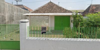 Rumah Usaha Strategis di Jalan Banjaran Kota Kediri Rumah Usaha Strategis di Jalan Banjaran Kota Kediri