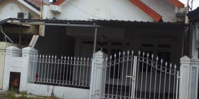 Rumah Dekat Kebun Bibit di Wonorejo Permai Selatan Rumah Dekat Kebun Bibit di Wonorejo Permai Selatan