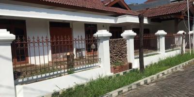 Jual Rumah Mewah Semolowaru Tengah Siap Huni Jual Rumah Mewah Semolowaru Tengah Siap Huni