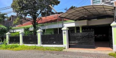 Jual Rumah Mewah Jemursari Utara daerah Wonocolo Jual Rumah Mewah Jemursari Utara daerah Wonocolo