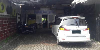 Jual Rumah dan Tempat Usaha di Raya Tropodo daerah Waru Sidoarjo