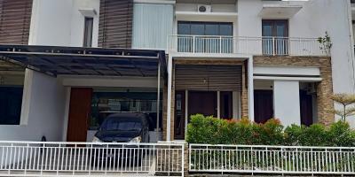 Rumah Mewah Minimalis Strategis di Kertajaya Indah Regency Rumah Mewah Minimalis Strategis di Kertajaya Indah Regency