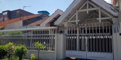 Rumah Kosong Shm di Tenggilis Mejoyo Selatan Surabaya Rumah Kosong Shm di Tenggilis Mejoyo Selatan Surabaya