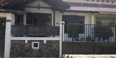 Jual atau Sewa Rumah Murah Semampir Tengah Sukolilo Jual atau Sewa Rumah Murah Semampir Tengah Sukolilo