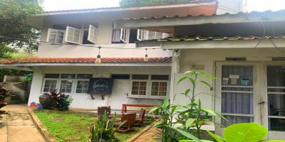 RUMAH KOLONIAL BELANDA HITUNG TANAH DI KAWASAN DAGO BANDUNG