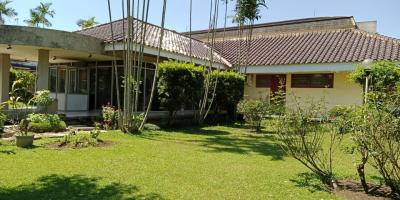 TURUN HARGA! DI JUAL CEPAT RUMAH SANGAT MEWAH LOKASI SUPER STRATEGIS DAERAH TURANGGA KOTA BANDUNG