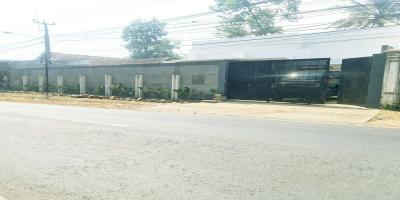 VILLA MODERN NUANSA BALI LENGKAP DENGAN KOLAM RENANG DI JL. RAYA BANJARAN – PANGALENGAN BANDUNG