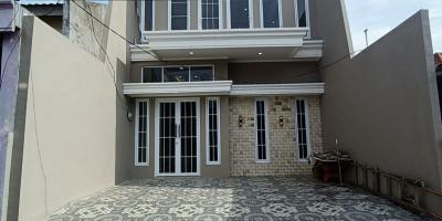 Rumah cantik Baru Gress Lokasi Perumahan Bumi Tengger Manukan Surabaya barat