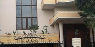 Jual Rumah Mewah di Perumahan Sakura Regency Ketintang Jual Rumah Mewah di Perumahan Sakura Regency Ketintang