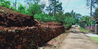 Dijual Tanah Datar 1800m² Cocok dikavling Mojogedang Karanganyar