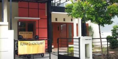 Sewa Rumah SHM Siap Huni di Taman Rivera Regency Rungkut