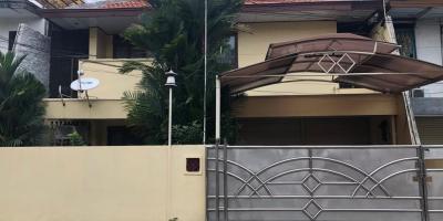 Dijual Rumah 2 Lantai di Komplek Taman Kartini, Jakarta Pusat Dijual Rumah 2 Lantai di Komplek Taman Kartini, Jakarta Pusat