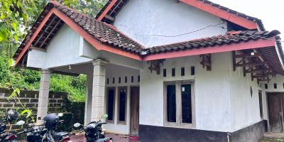 Rumah 300 Juta Dekat Pasar Mojogedang Karanganyar Rumah 300 Juta Dekat Pasar Mojogedang Karanganyar