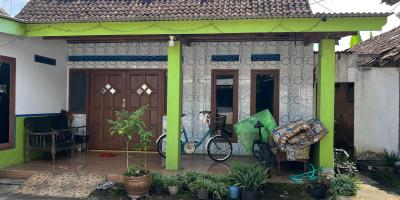 Rumah Klasik Siap Huni 174m² Dekat Pasar Kedawung, Sragen Rumah Klasik Siap Huni 174m² Dekat Pasar Kedawung, Sragen