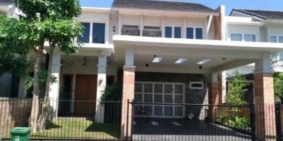 Rumah Mewah Minimalis di Perumahan The Gayungsari Surabaya