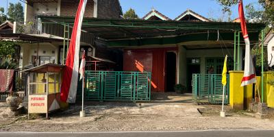 Rumah 200m² Tepi Jl Raya Strategis Buka Usaha Karanganyar 