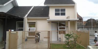 Rumah FULL FURNISHED ENAK & NYAMAN (siapa CEPAT dia DAPAT) Rumah FULL FURNISHED ENAK & NYAMAN (siapa CEPAT dia DAPAT)