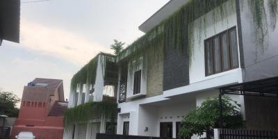 Rumah MEWAH MINIMALIS Modern dalam Perumahan di Jalan Damai Jakal km 8.5 