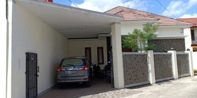 Rumah BERKELAS di Jogja Barat Dekat Kampus PGRI Yogyakarta