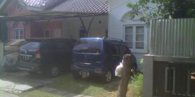 Rumah tampak depan