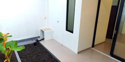 Rumah Bagus Dan Baru Dalam Perumahan di Kalimulya Depok